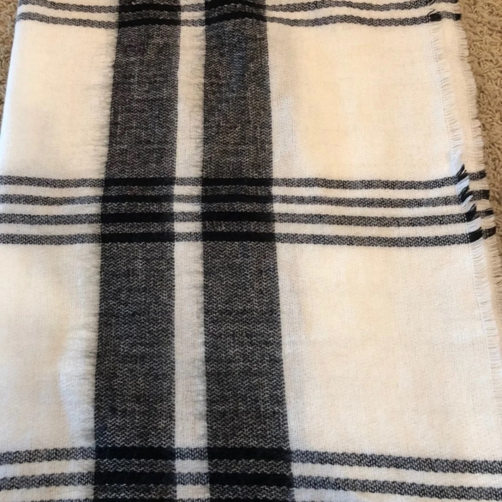 Zara throw scarf